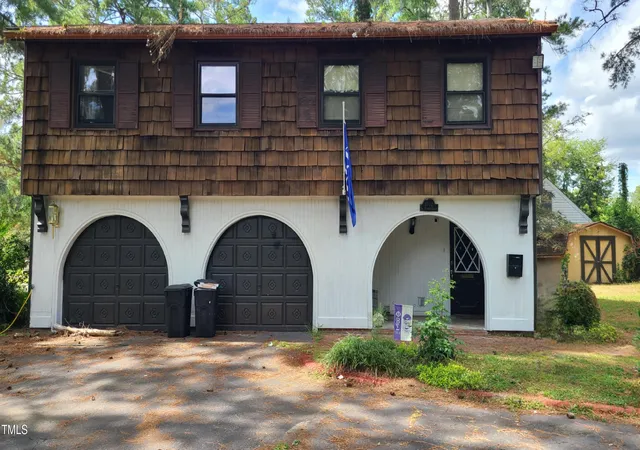 Photo 1 of Single family home for sale at 1002 S Howard Cir, Tarboro, NC 27886 | MLS# 10119575 | Listing updated on 2026-07-18