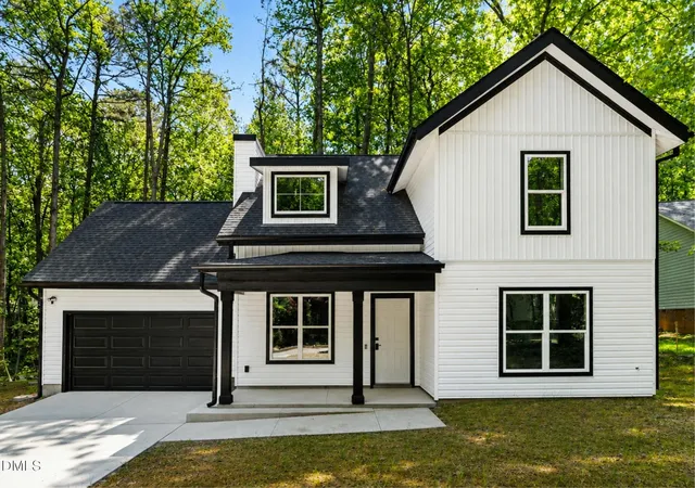 Photo 2 of Single family home for sale at 812 Shady Ln, Sanford, NC 27332 | MLS# 10119628 | Listing updated on 2026-09-03