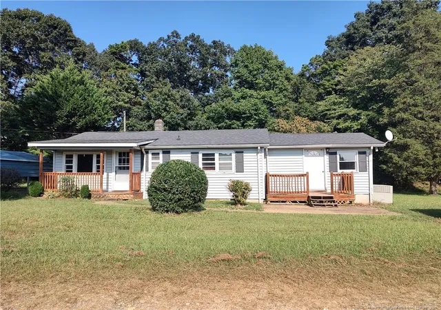 Homes for sale in Sanford, NC | 53 Old E C Womack Rd, Sanford, NC 27330 | MLS# 749088