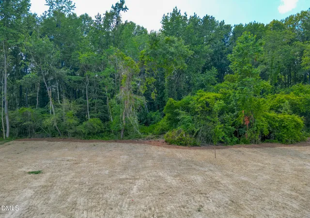 3rd image of 552 Beacon Hill Rd, Lillington, NC 27546 | MLS# 10120344