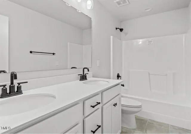 3rd image of 1466 Gunnison Ct, Kernersville, NC 27284 | MLS# 10120353
