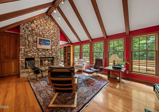 Photo 2 of Sale Pending at 134 Hunters Ridge Rd, Chapel Hill, NC 27517 | MLS# 10189237 | Listing updated on 2026-08-31