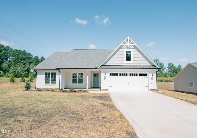 Photo 2 of Single family home for sale at 123 Maple Dr, Erwin, NC 28339 | MLS# 10120710 | Listing updated on 2026-09-28