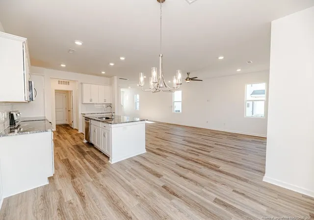 5th image of 4531 Bunkers Bay Ln, Hope Mills, NC 28371 | MLS# 750097