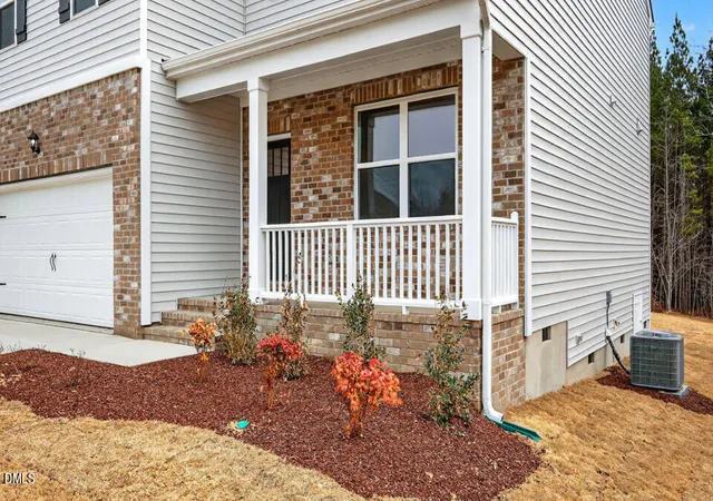 Photo 3 of Single Family Residence at 50 Babbling Crk Dr, Youngsville, NC 27596 | MLS# 10122951 | | Sold on 2026-05-18