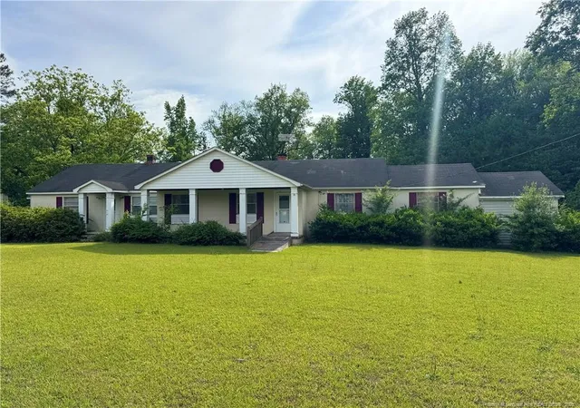 Homes for sale in Autryville, NC | 170 South River Rd, Autryville, NC 28318 | MLS# 750636