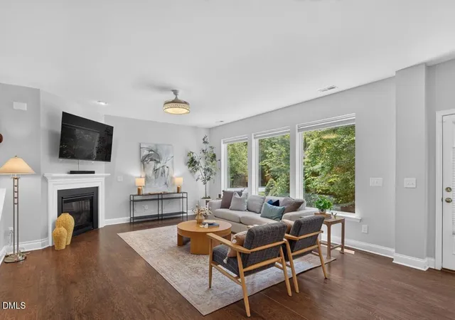Photo 5 of Single family home for sale at 103 Medfield Ct, Chapel Hill, NC 27517 | MLS# 10168849 | Listing updated on 2026-08-31