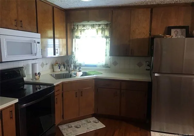 4th image of 2067 N Broadridge Rd, Lumberton, NC 28358 | MLS# 750849