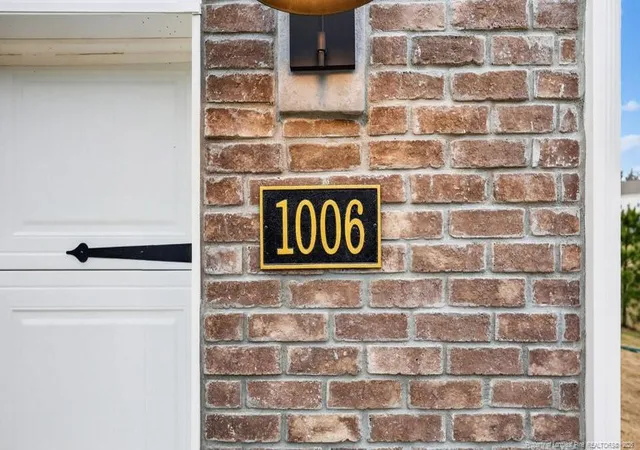Photo 5 of Single Family Residence at 1006 Misty Crk Dr, Aberdeen, NC 28315 | MLS# 750921 | | Sold on 2026-05-27