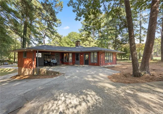 Photo 4 of Single Family Residence at 40 Inverness Rd, Pinehurst, NC 28374 | MLS# 750790 |  | Sold on 2026-07-07