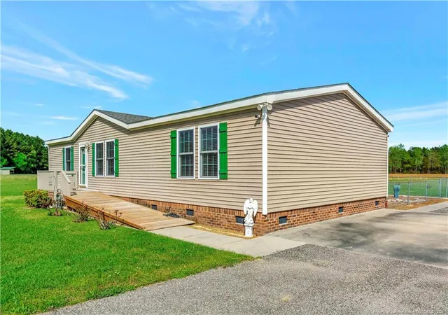 Photo 3 of Manufactured home for sale at 387 Bourbon St, Lumberton, NC 28358 | MLS# 751102 | Listing updated on 2026-09-01