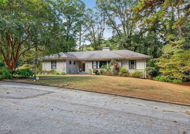 3rd image of 910 Marrow Dr, Henderson, NC 27536 | MLS# 10126721