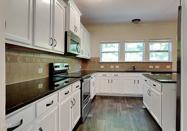 Photo 3 of Sale Pending at 150 Blakeford Dr, Wendell, NC 27591 | MLS# 10126087 | Listing updated on 2026-09-09