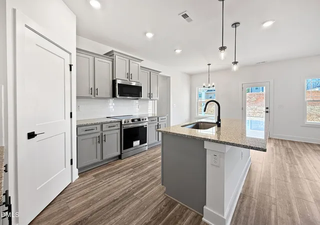 Photo 3 of Single family home for sale at 703 Dunlawton Ct, Sanford, NC 27330 | MLS# 10125920 | Listing updated on 2026-09-21