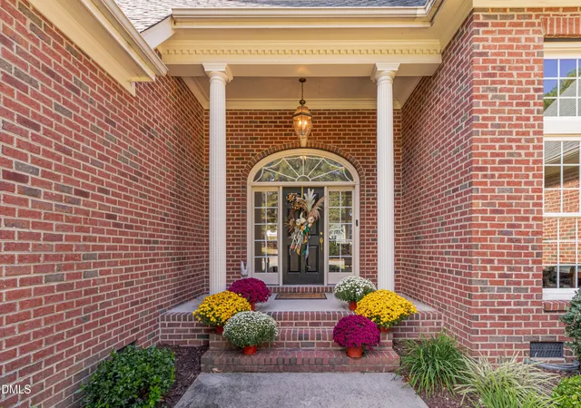 Photo 4 of Single Family Residence at 512 W Franklin St, Zebulon, NC 27597 | MLS# 10125943 | | Sold on 2026-07-24