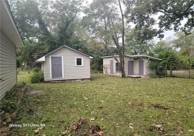 Homes for sale in Raeford, NC | 209 E Elwood Ave, Raeford, NC 28376 | MLS# 751760