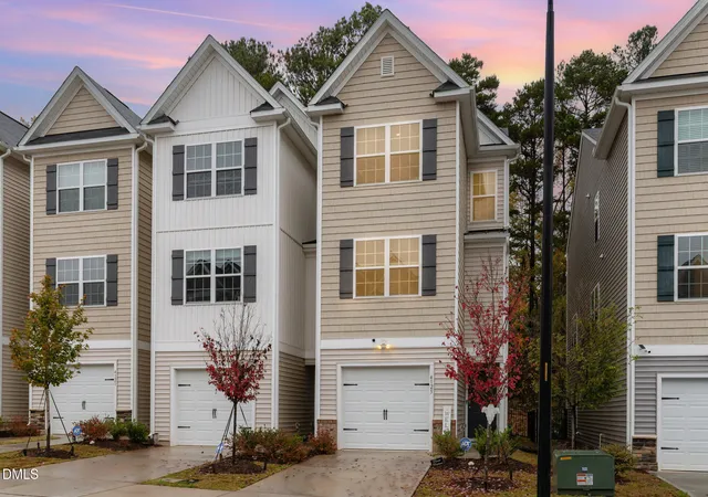 Homes for sale in Durham, NC | 4125 Trevino Dr, Durham, NC 27704 | MLS# 10130566