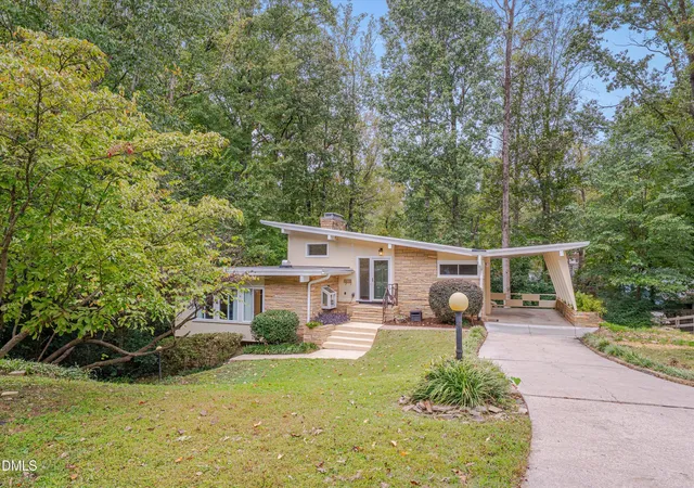 Photo 2 of Sale Pending at 1617 Shawnee St, Durham, NC 27701 | MLS# 10128447 | Listing updated on 2026-08-03