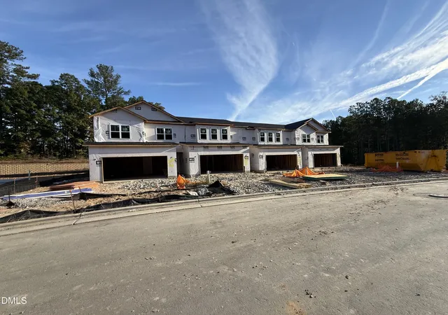 Photo 3 of Townhouse for sale at 4464 Dominion Crst Dr, Apex, NC 27523 | MLS# 10128557 | Listing updated on 2026-07-24