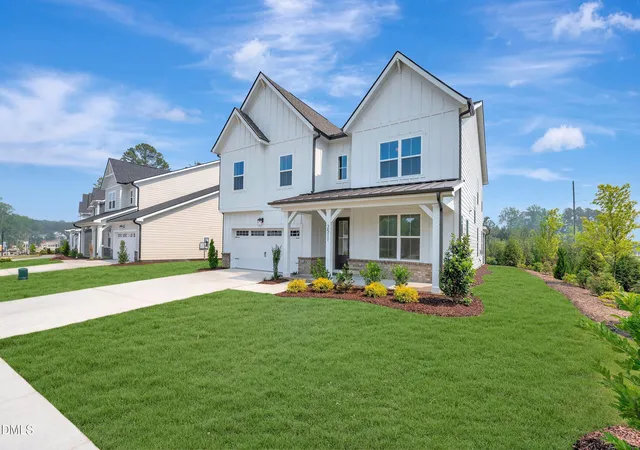Photo 3 of Sale Pending at 2511 Vetrina Way, Apex, NC 27502 | MLS# 10128849 | Listing updated on 2026-07-18
