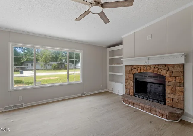 Photo 5 of Manufactured On Land at 125 Hillcreek Dr, Parkton, NC 28371 | MLS# 10129452 |  | Sold on 2026-05-18