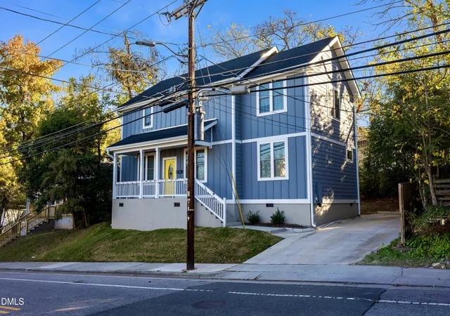 Single Family Residence at 1521 Chapel Hl Rd, Durham, NC 27701 | MLS# 10129721 | | Sold on 2026-05-18
