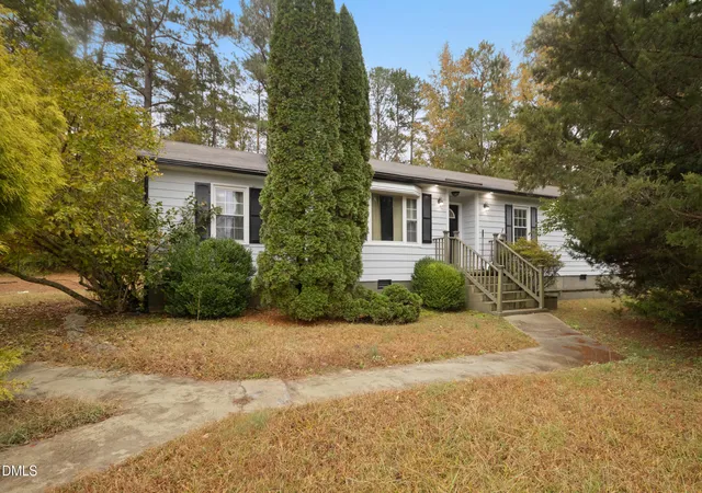Homes for sale in Henderson, NC | 2930 Thomas Rd, Henderson, NC 27537 | MLS# 10130673