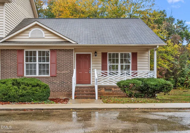 Homes for sale in Mebane, NC | 930 S Fifth St, Mebane, NC 27302 | MLS# 10130511