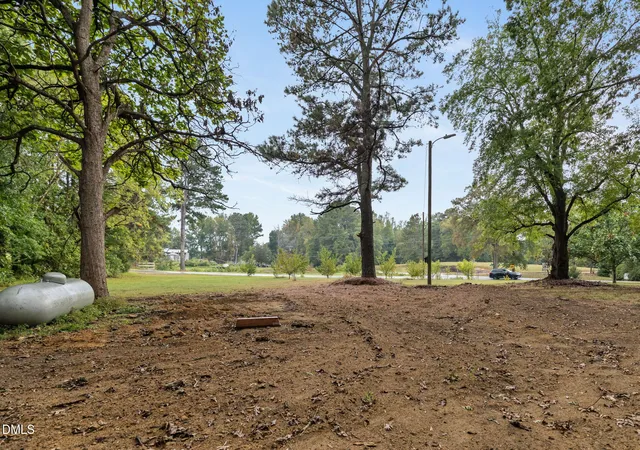 Homes for sale in Henderson, NC | 1089 Gillburg Rd, Henderson, NC 27537 | MLS# 10132086