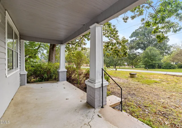 Homes for sale in Henderson, NC | 1089 Gillburg Rd, Henderson, NC 27537 | MLS# 10132086