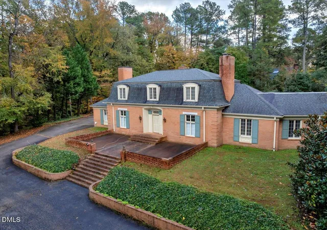 2nd image of 1909 Parker Ln, Henderson, NC 27536 | MLS# 10131954