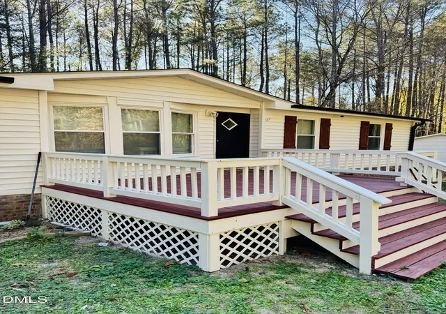 Photo 4 of Single family home for sale at 3280 Lakebay Rd, Vass, NC 28394 | MLS# 10131260 | Listing updated on 2026-09-01