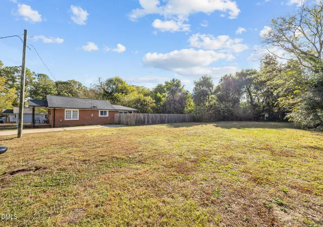 Homes for sale in Dunn, NC | 102 N Jackson St, Dunn, NC 28334 | MLS# 10131314