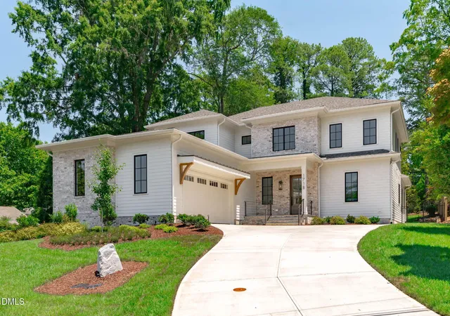 2nd image of 1718 Piccadilly Ln, Raleigh, NC 27608 | MLS# 10131669