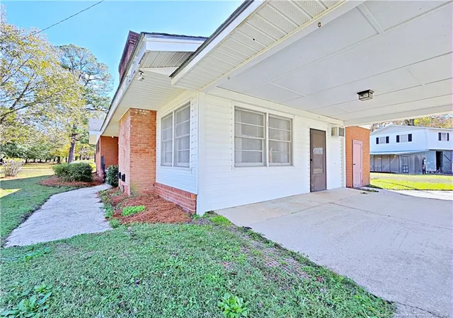 Photo 3 of Sale Pending at 764 Old Vander Rd, Fayetteville, NC 28312 | MLS# 753010 | Listing updated on 2026-08-25