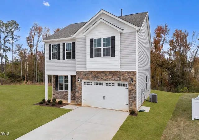 4th image of 1002 Middlecrest Dr, Rocky Mount, NC 27804 | MLS# 10131996