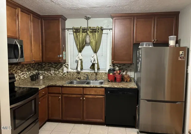 5th image of 4642 Cheltenham Rd, Fayetteville, NC 28304 | MLS# 10134435