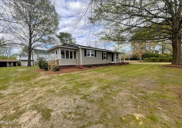 Photo 3 of Single family home for sale at 409 Lipscomb Rd, Angier, NC 27501 | MLS# 10132732 | Listing updated on 2026-08-26