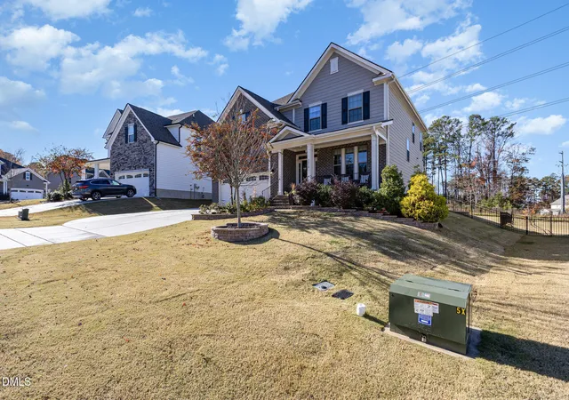 Photo 3 of Single Family Residence at 2010 Song Breeze Ln, Apex, NC 27502 | MLS# 10133252 |  | Sold on 2026-05-19