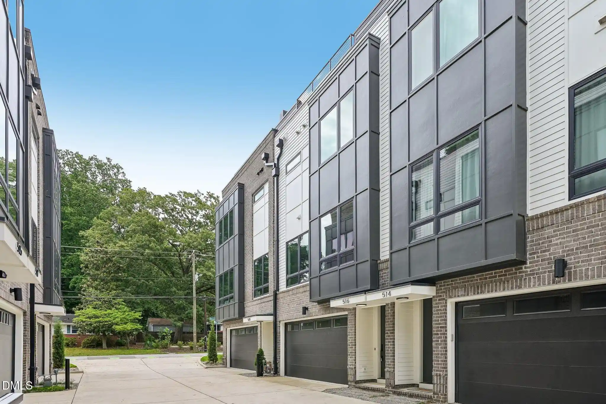 Listing Photo 2 - Condo for sale in 517 Edgecreek Ct located at 517 Edgecreek Ct, Raleigh, NC 27604 - Unit 517 Edgecreek Ct