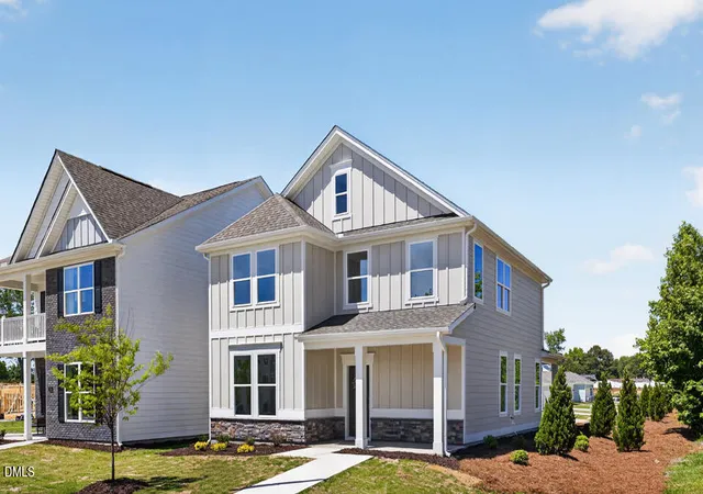 3rd image of 790 Washington St, Fuquay Varina, NC 27526 | MLS# 10133291
