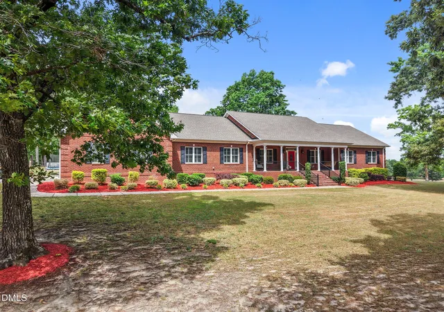 Photo 2 of Single family home for sale at 2880 Elevation Rd, Four Oaks, NC 27524 | MLS# 10164911 | Listing updated on 2026-09-07