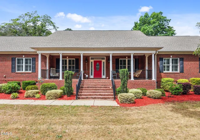 Photo 4 of Single family home for sale at 2880 Elevation Rd, Four Oaks, NC 27524 | MLS# 10164911 | Listing updated on 2026-09-07
