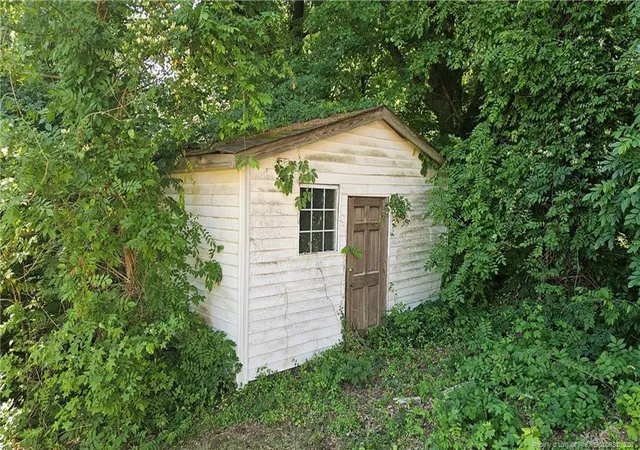 33rd image of 1801 Carthage St, Sanford, NC 27330 | MLS# 753391