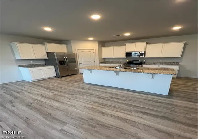 2nd image of 5909 Crossview Dr, Kernersville, NC 27284 | MLS# 10133615
