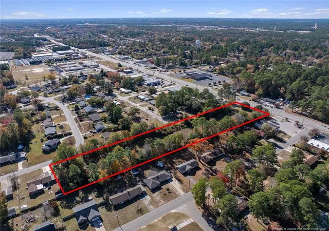 3rd image of 590 N Reilly Rd, Fayetteville, NC 28303 | MLS# 753581
