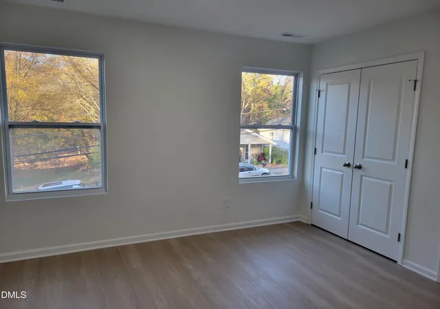 Photo 5 of Duplex at 307 E End Ave, Durham, NC 27703 | MLS# 10134083 | | Sold on 2026-06-05