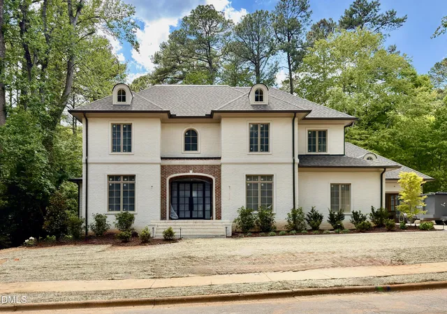 Homes for sale in Raleigh, NC | 4801 Rampart St, Raleigh, NC 27609 | MLS# 10134297