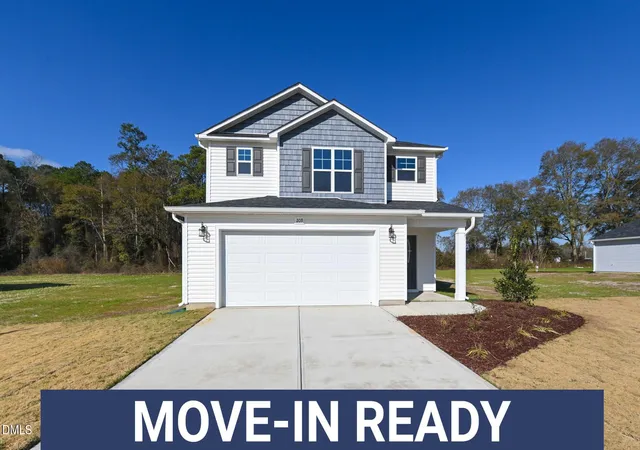 Homes for sale in La Grange, NC | 209 Hill Valley Dr, La Grange, NC 28551 | MLS# 10134724