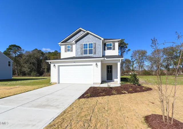 Homes for sale in La Grange, NC | 209 Hill Valley Dr, La Grange, NC 28551 | MLS# 10134724